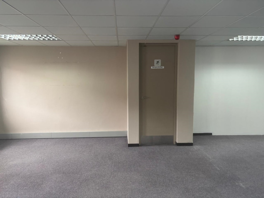 To Let Commercial Property for Rent in Rosendal Western Cape